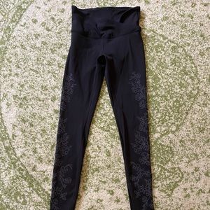 Lululemon Always On High-Rise 28” Tight Black w/ floral details size 4